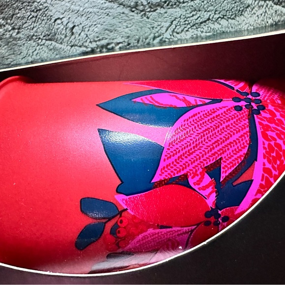 Starbucks 2021 Limited Edition Holiday Multicolor Reusable Cold Cup sets - Picture 7 of 8